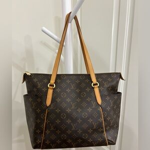 Louis Vuitton Totally MM